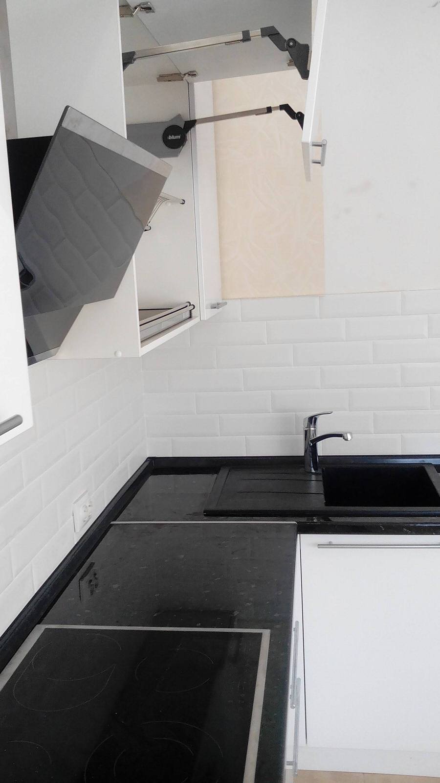 Обложка проекта: Кухня угловая 2,45х1,8 м. в скандинавском стиле 80700 р.