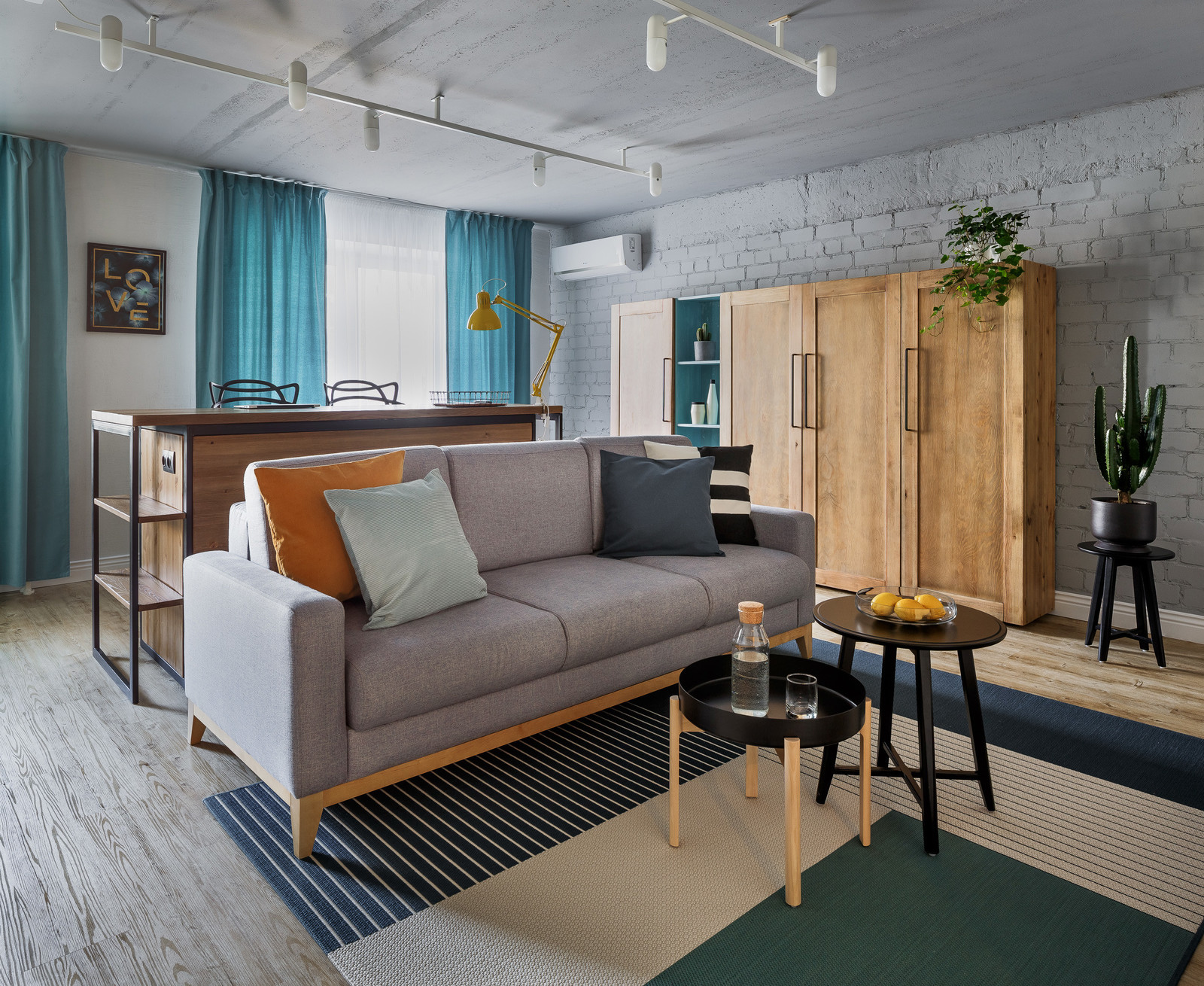 Апартаменты в стиле лофт для аренды 2