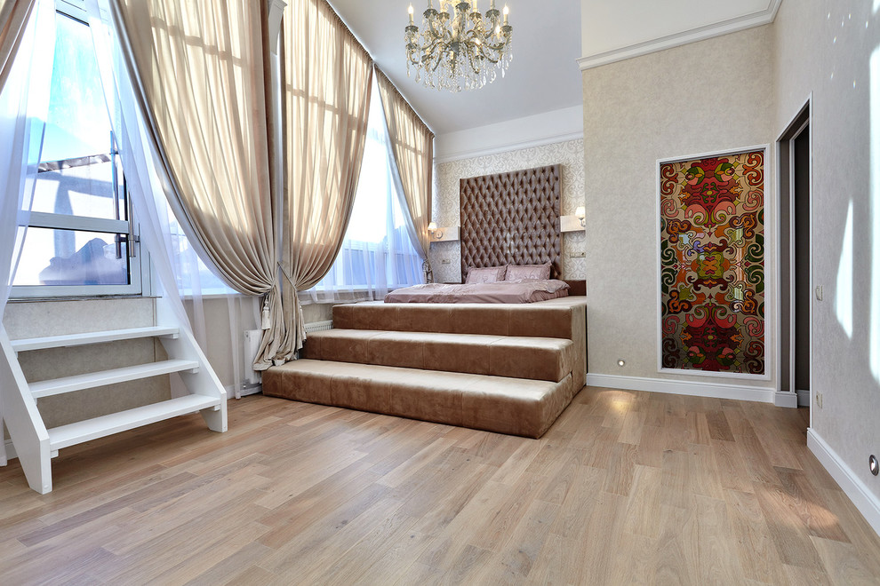 033 Квартира  в высотном доме с выходом на крышу.