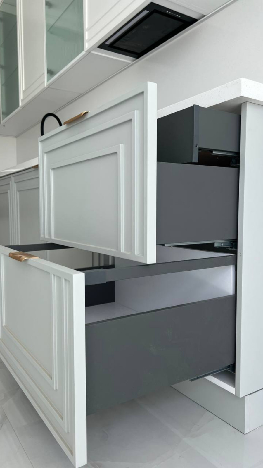 Мебельные фасады и негобаритные дизаинерский изделий эмаль ПВХ шпон