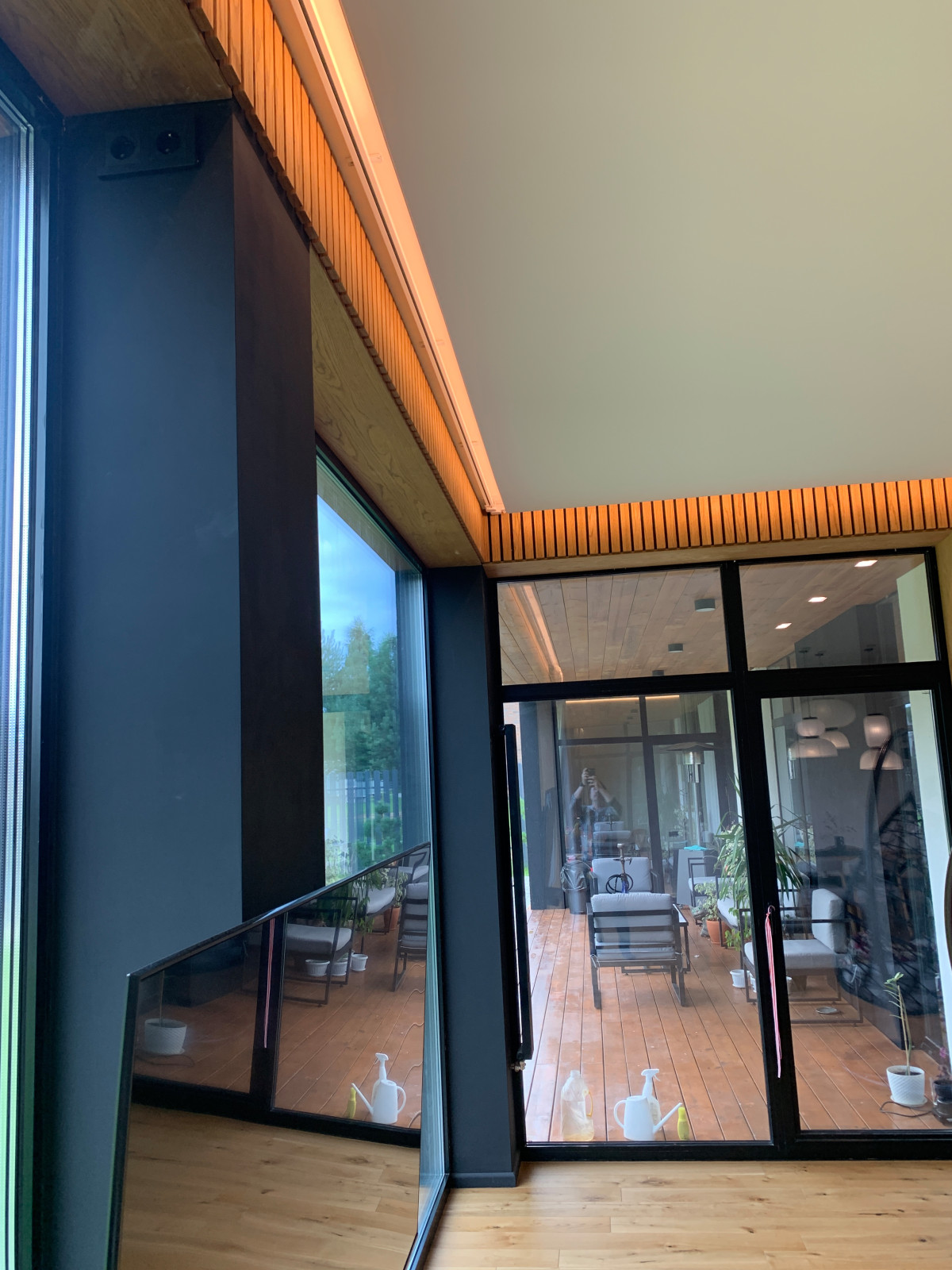 Обложка проекта: Теневой профиль OMBRAPROFILE. Частный дом. Дизайнер: Наталья Шалина @natalia.yar