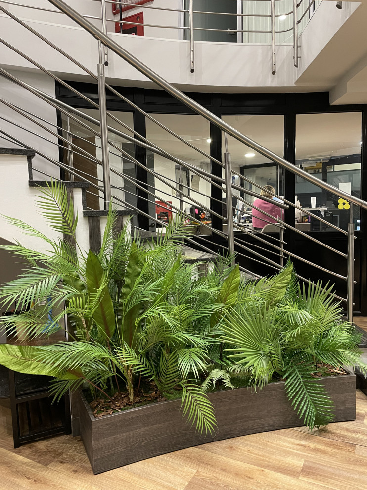 Чайка Плаза - внутреннее озеленение