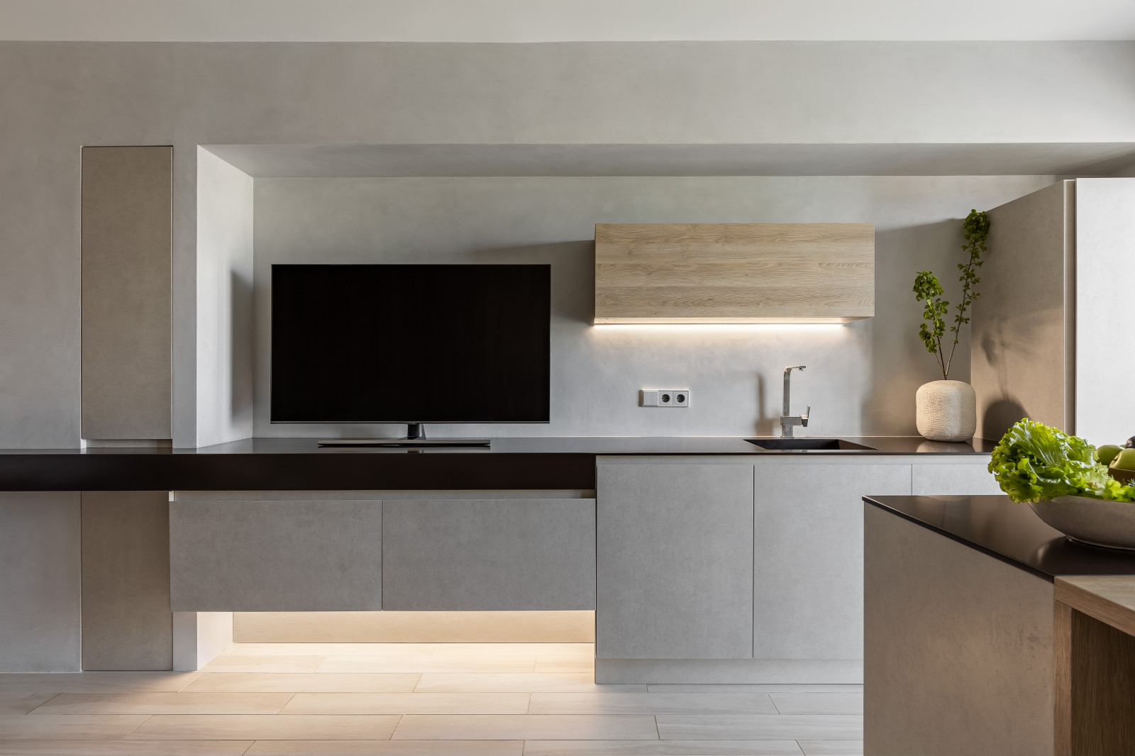 Проект недели: Очень вытянутая кухня-гостиная