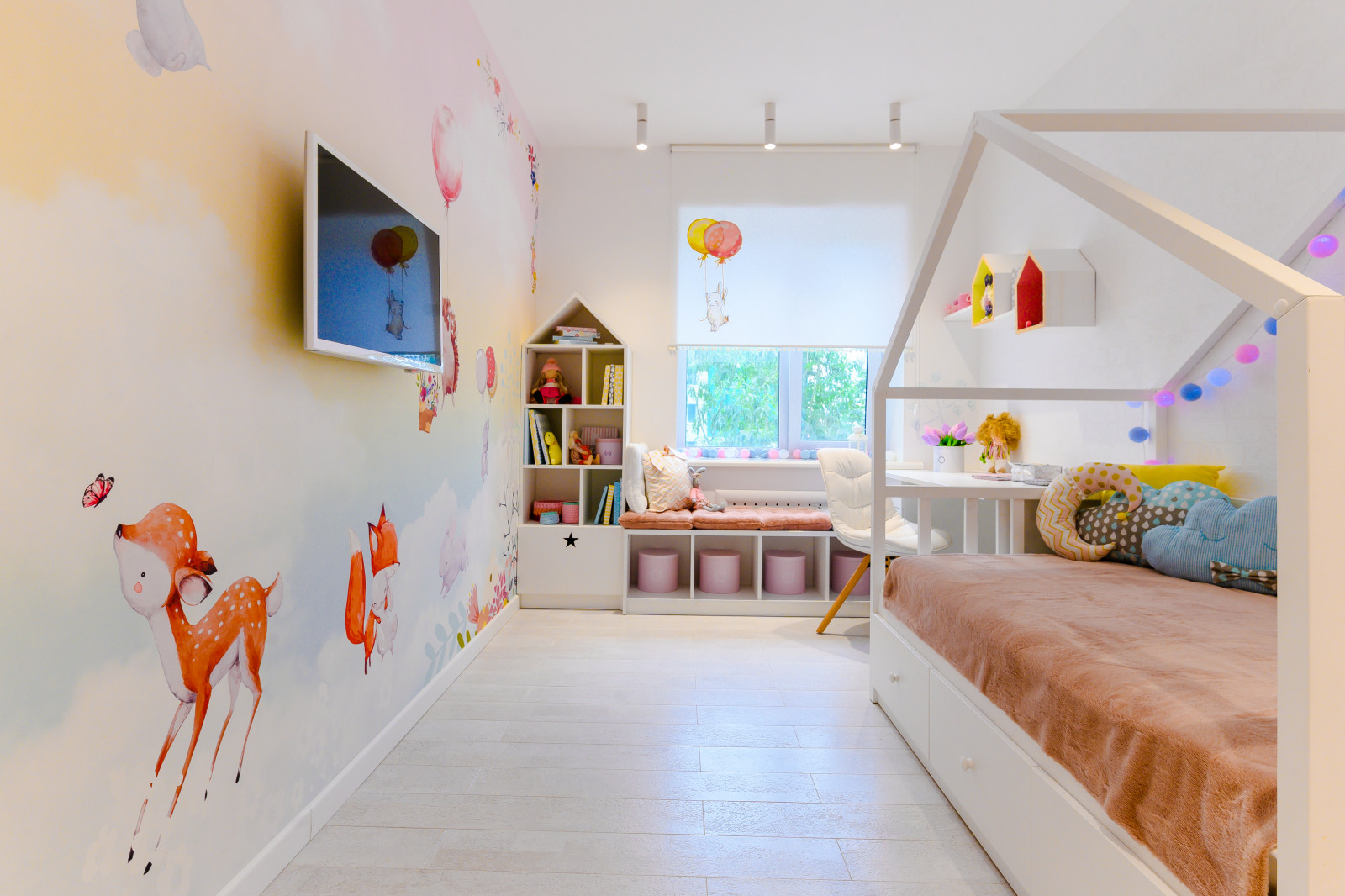 Детская комната "Зайка для Светы"