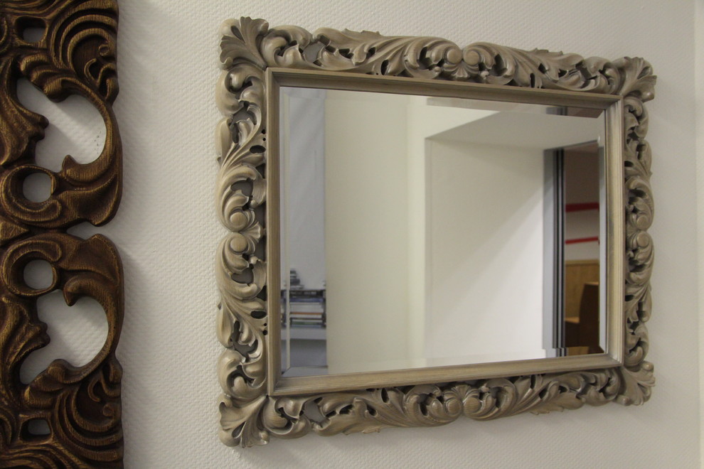 Зеркала в раме