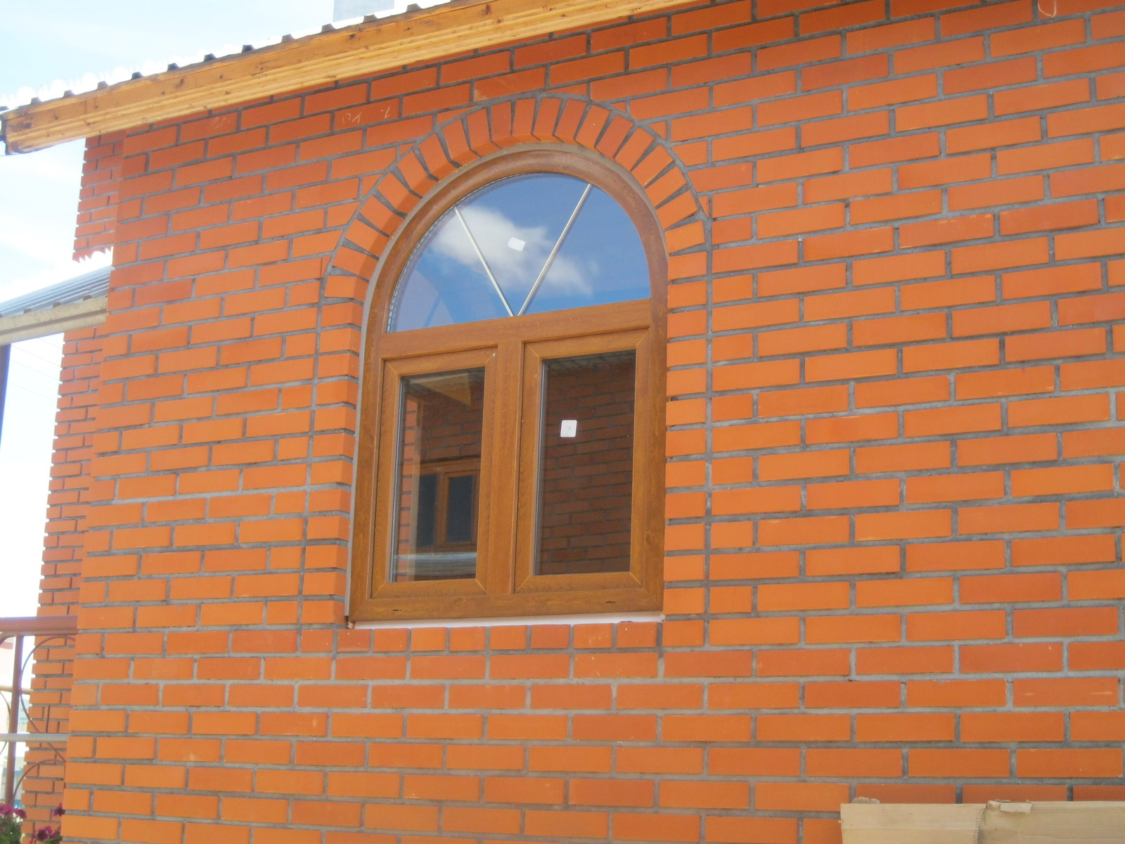 Обложка проекта: Двухэтажный кирпичный дом