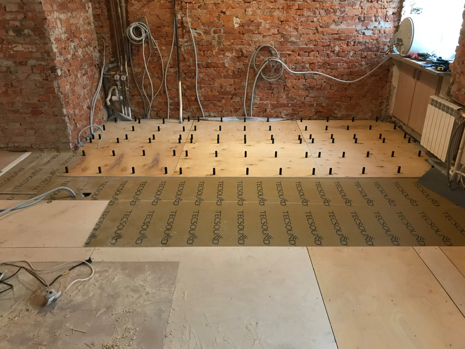 Обложка проекта: Пол в сталинке с деревянными перекрытиями с улучшенной звукоизоляцией