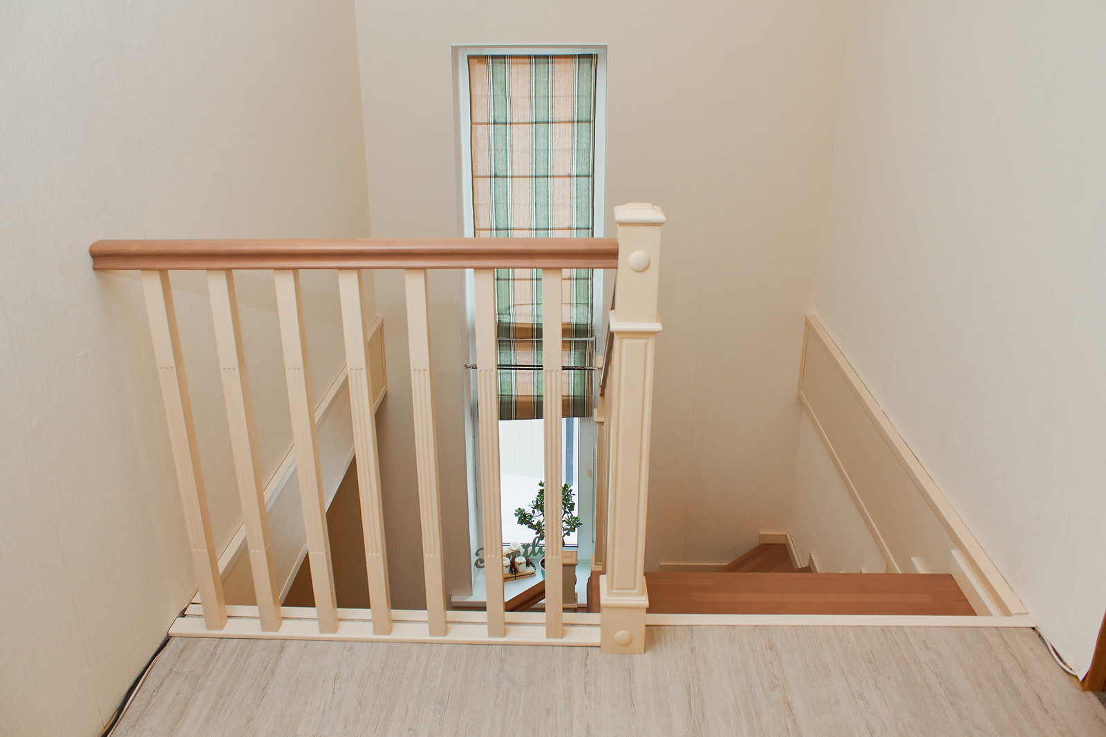 Г-образная лестница