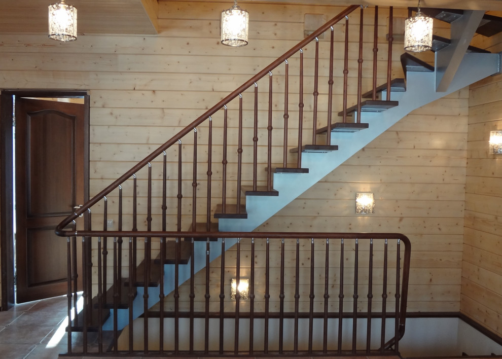 Обложка проекта: Лестница на второй этаж из дерева ясень. Самара пос. Малая царевщина.