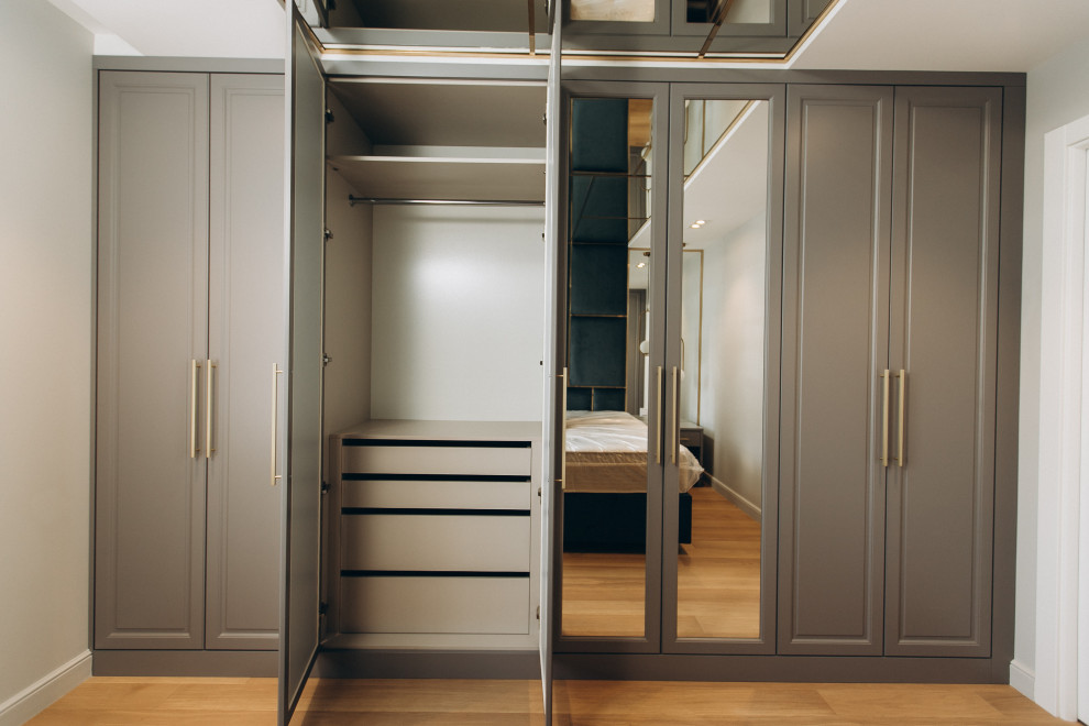 ШКАФ РАСПАШНОЙ - на Ленинском