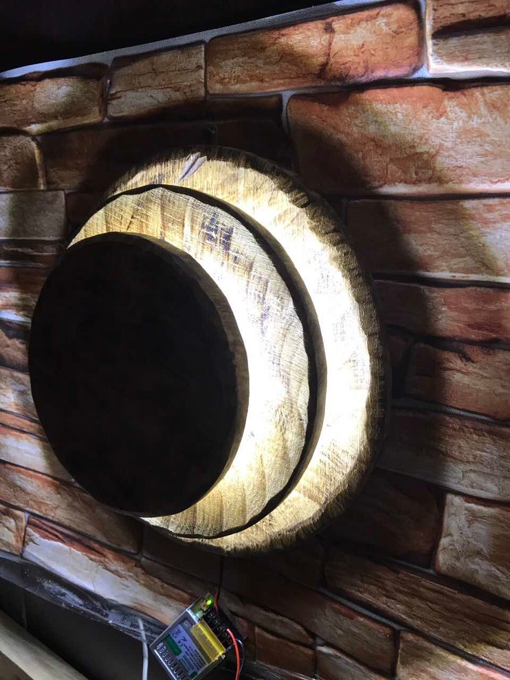 Настенный светильник