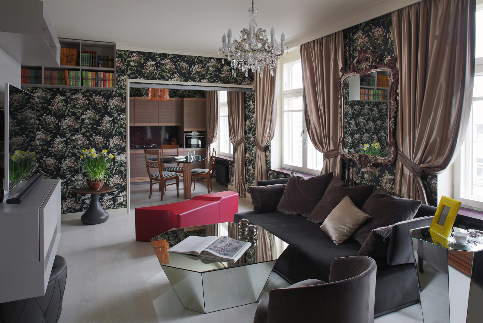 Обложка проекта: Вокруг старого буфета