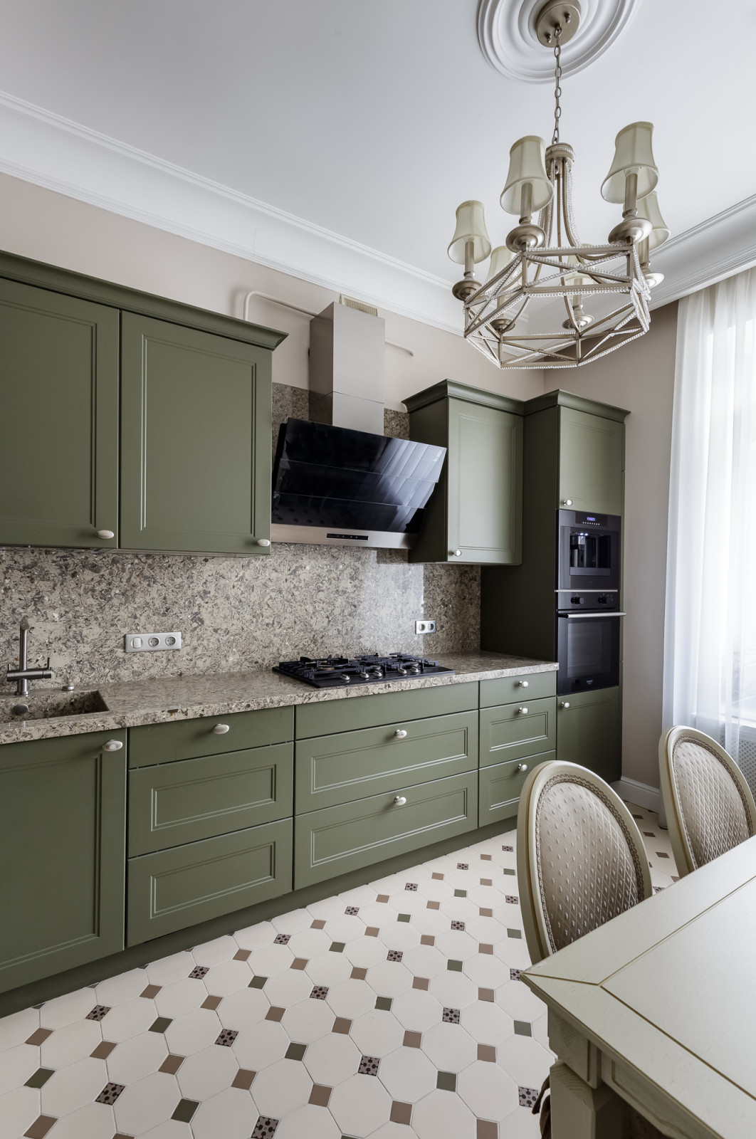 Кухня Nolte Windsor Lack для  легендарного диктора ЦТ И. Л. Кириллова