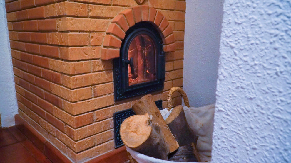 Обложка проекта: Современные русские печи, адаптированные для Испании