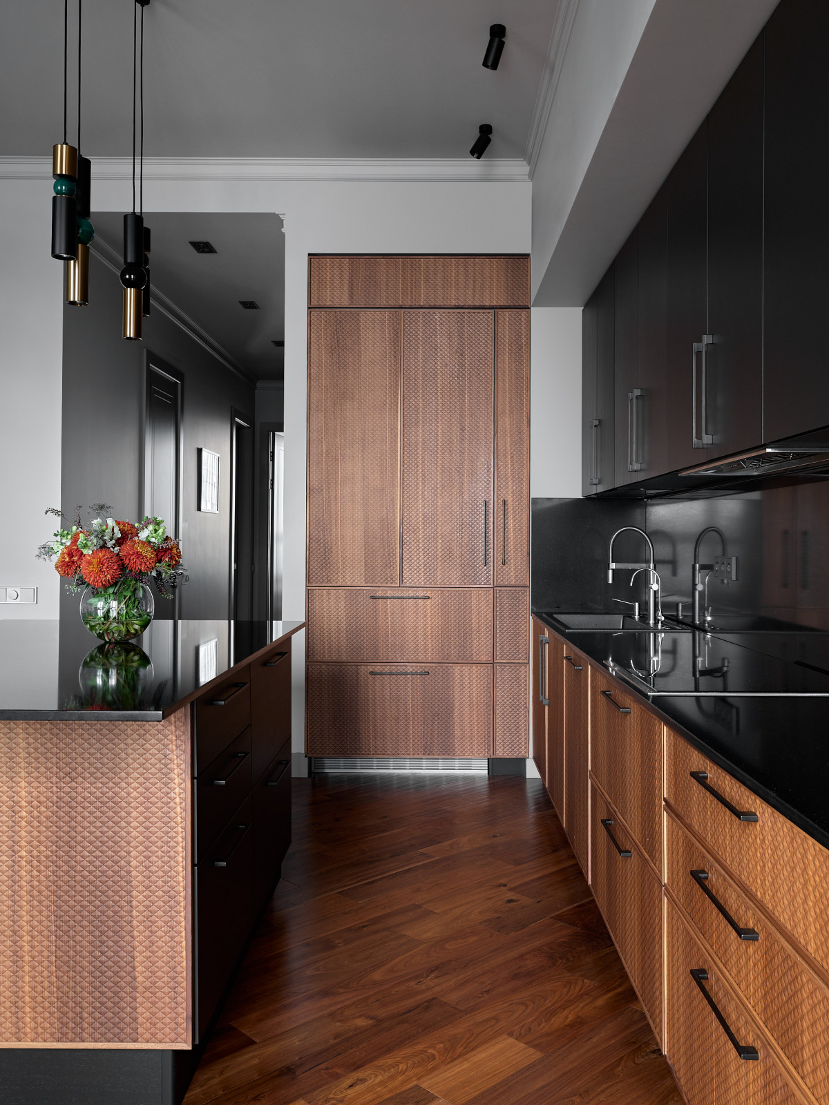 КУХНЯ ДЛЯ РЕСТОРАТОРА ГАЯНЕ БРЕИОВОЙ