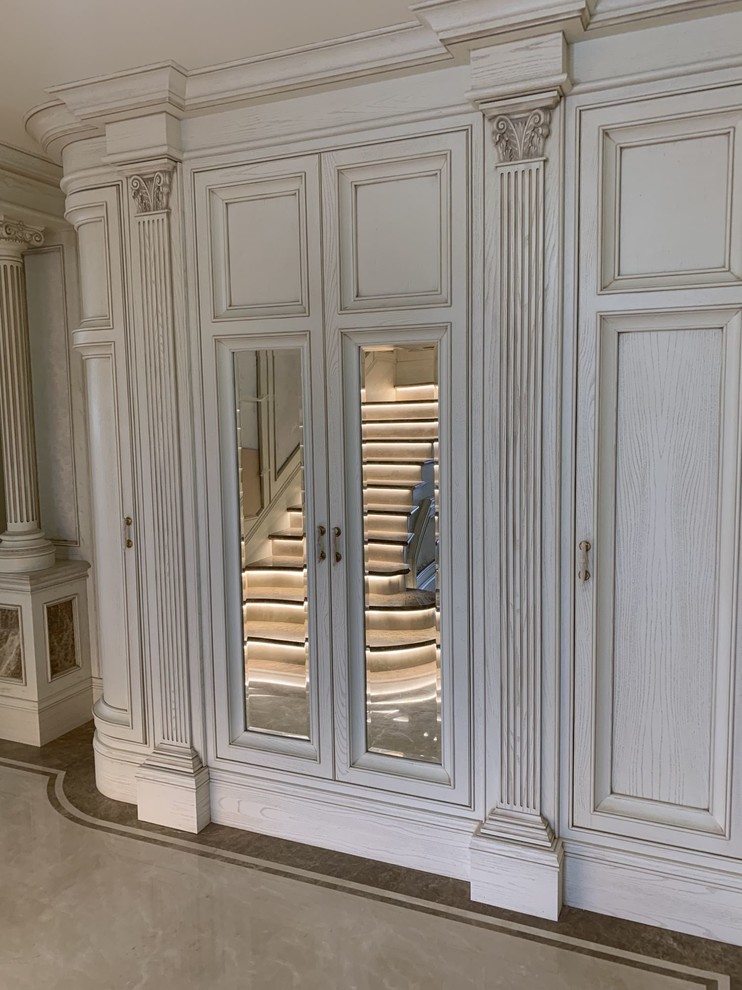 Деревянный интерьер квартиры