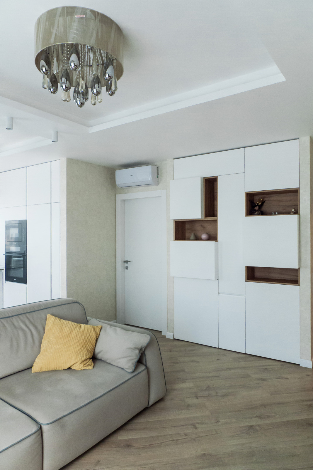 ЖК Легенда на Яхтенной кухня-гостиная