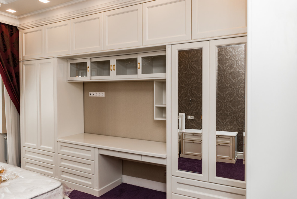 Шкаф в спальне