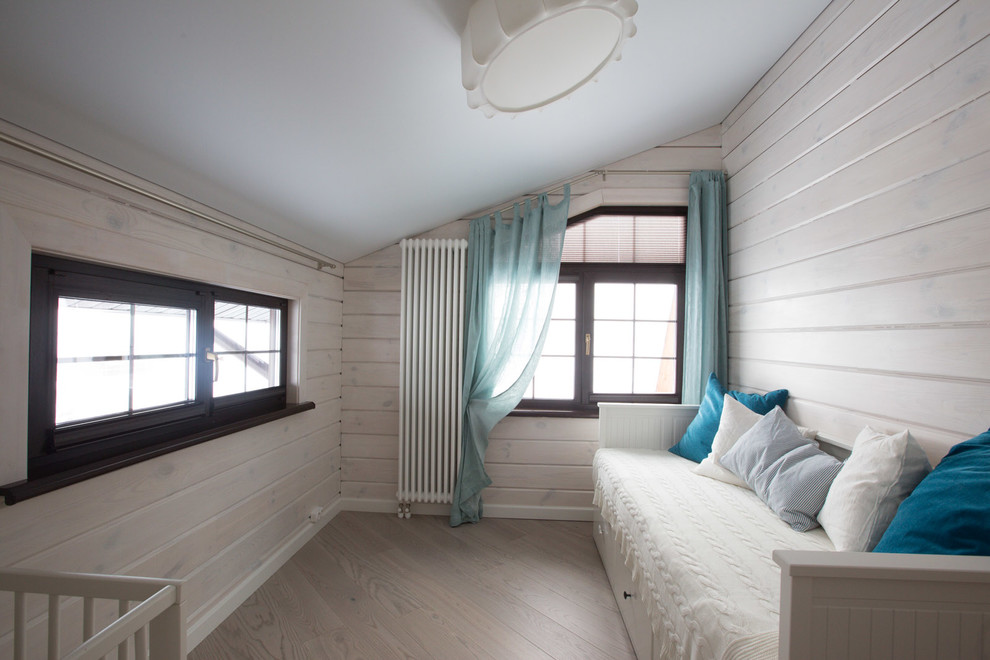 ДОМ В ПОСЕЛКЕ УШАКОВО