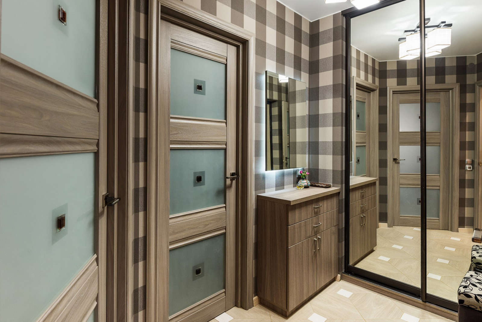 Дизайн холла в малогабаритной квартире