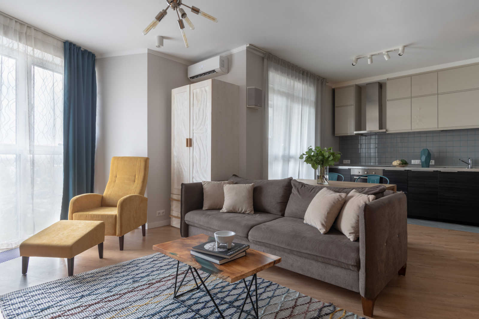 Интерьер квартиры-студии в ЖК Ньютон