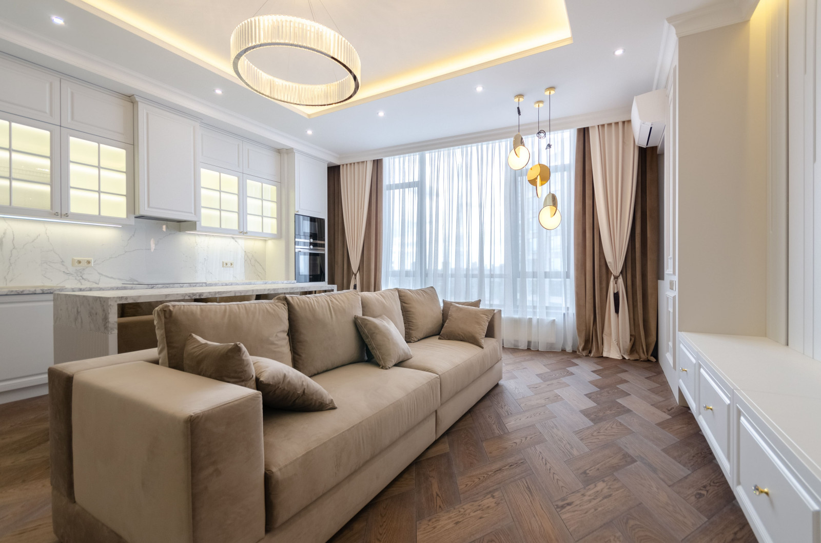 ЖК Алия, 3 комнаты, 105  м²