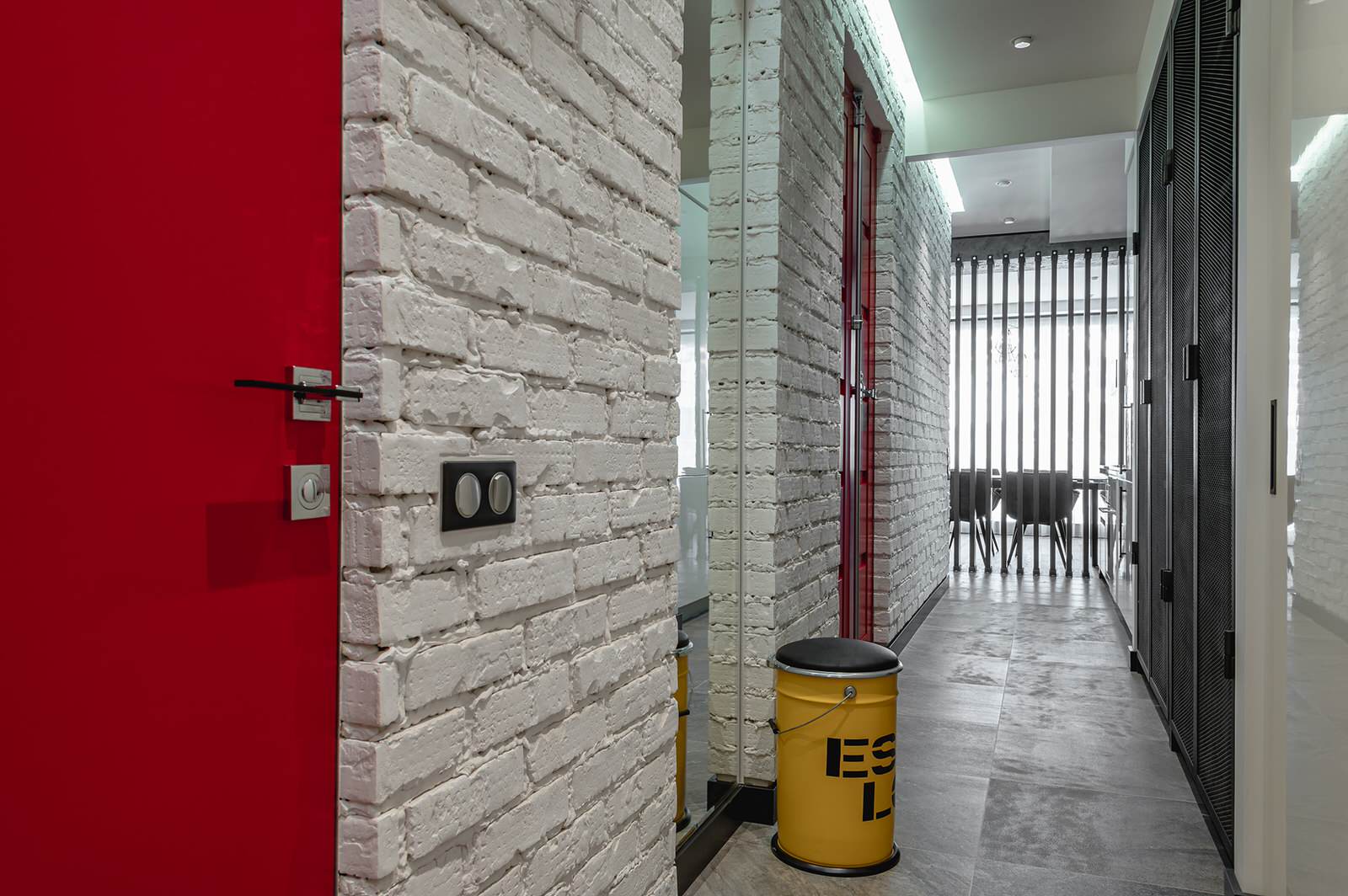 ЖК ЗАЗЕРКАЛЬЕ 406