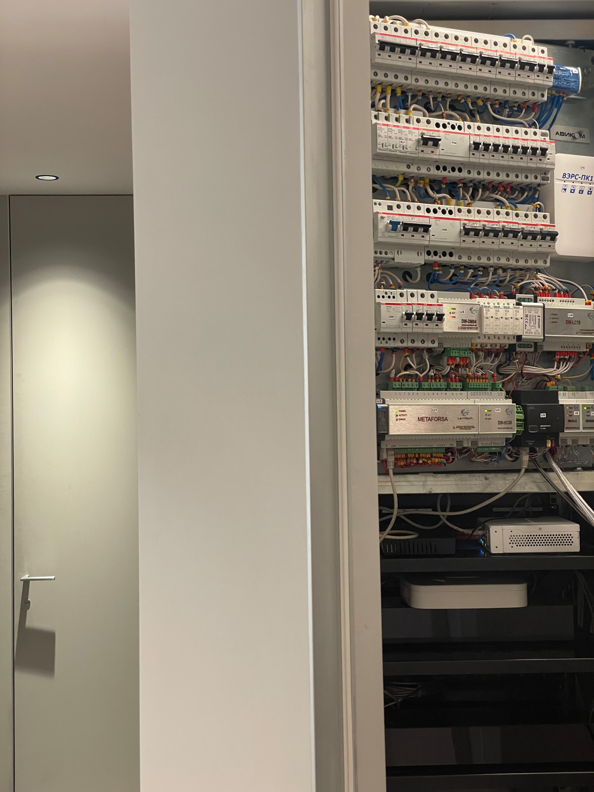 Обложка проекта: Шкафы управления | Умный дом