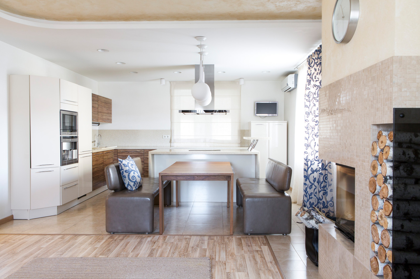 Кухня-столовая, Шорохи природы, дом в Комарово, Тюмень, 200 м