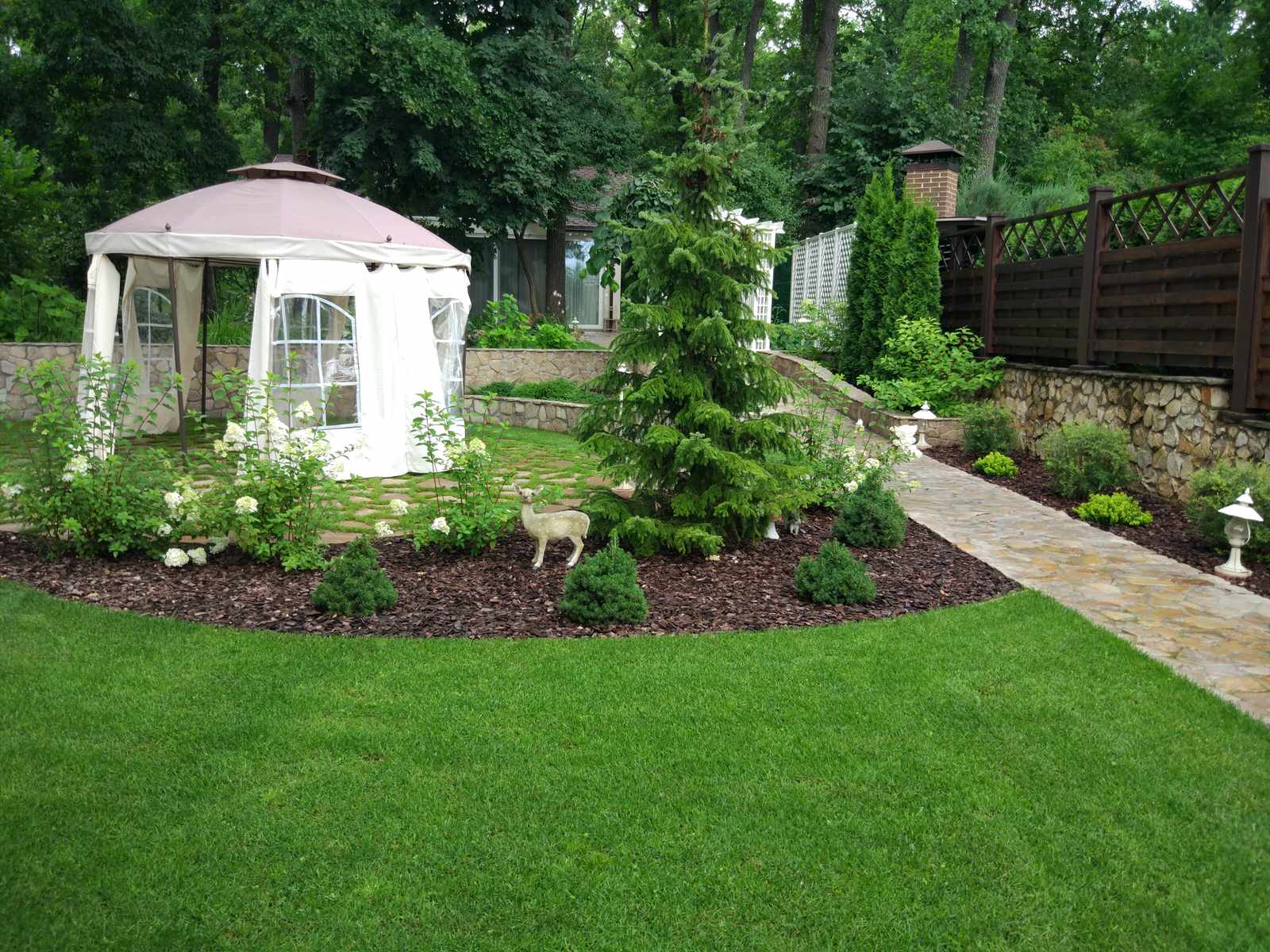 Обложка проекта: п. Лесной 3