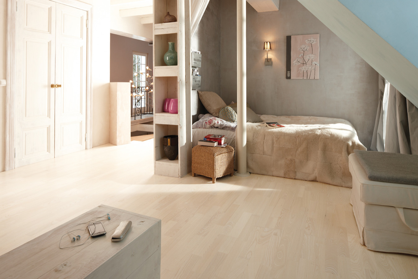 Владислав Олин