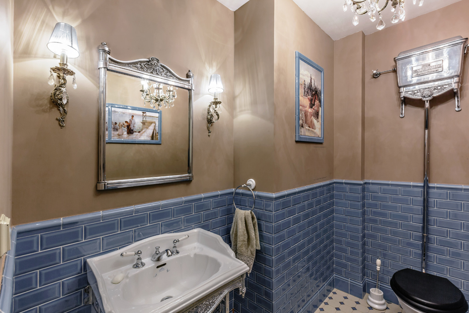 Английское чаепитие (Дом в поселке Зеленый мыс)