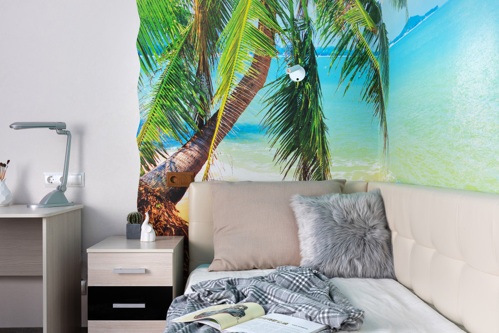 Разные полюса.