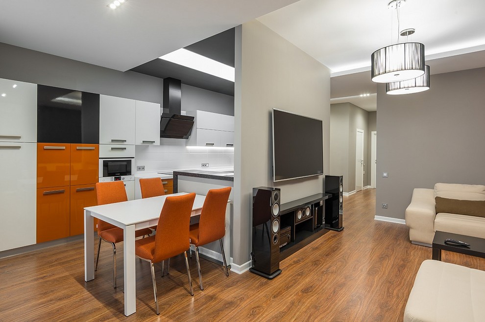 Оранжевая кухня