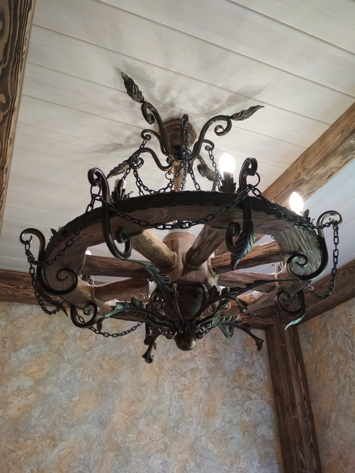 Мебель на заказ из массива дерева