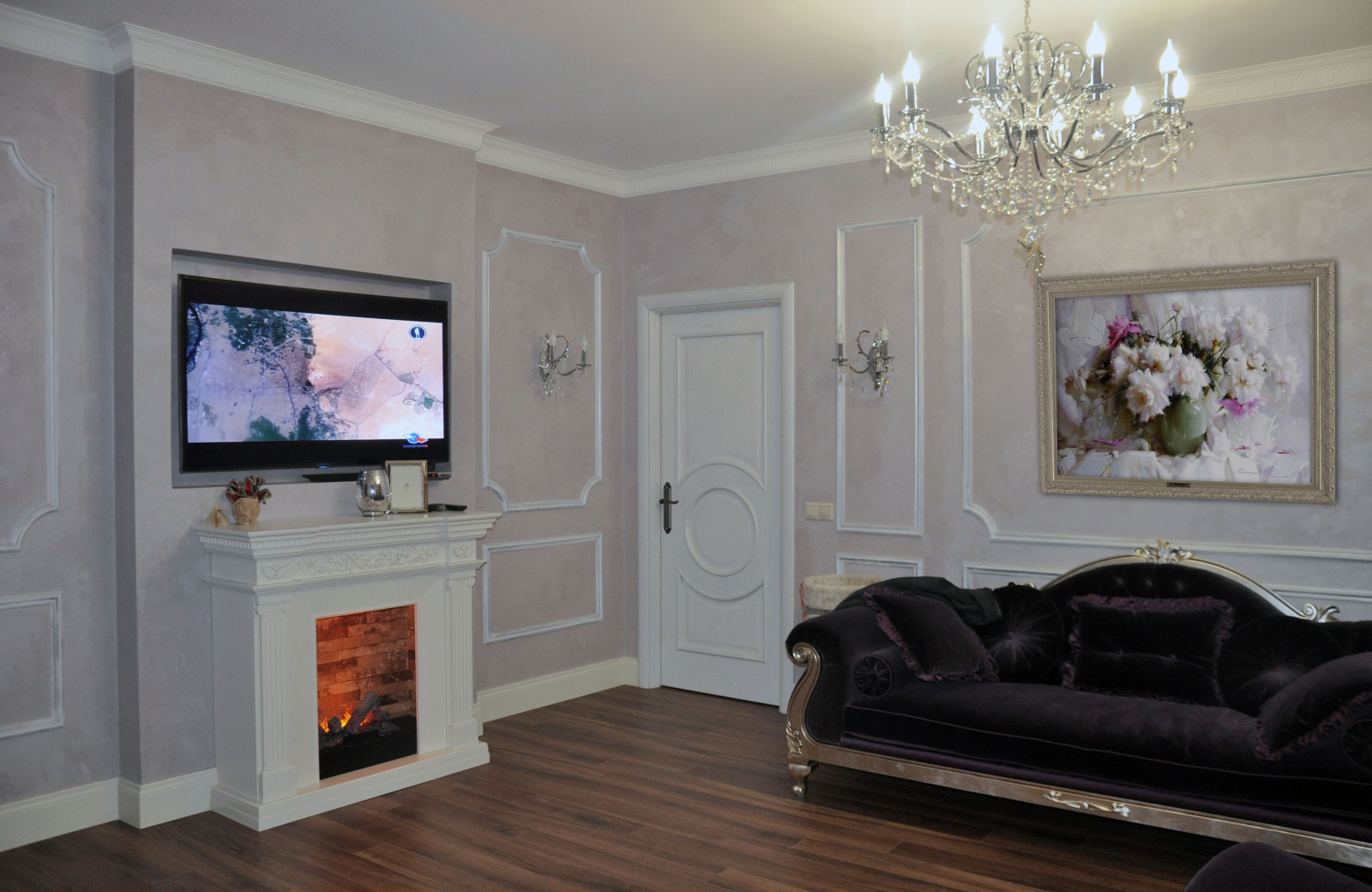 В ФИАЛКОВЫХ ТОНАХ