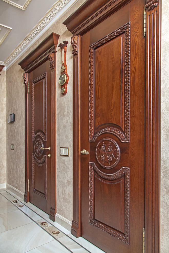 Дверные блоки из массива ясеня