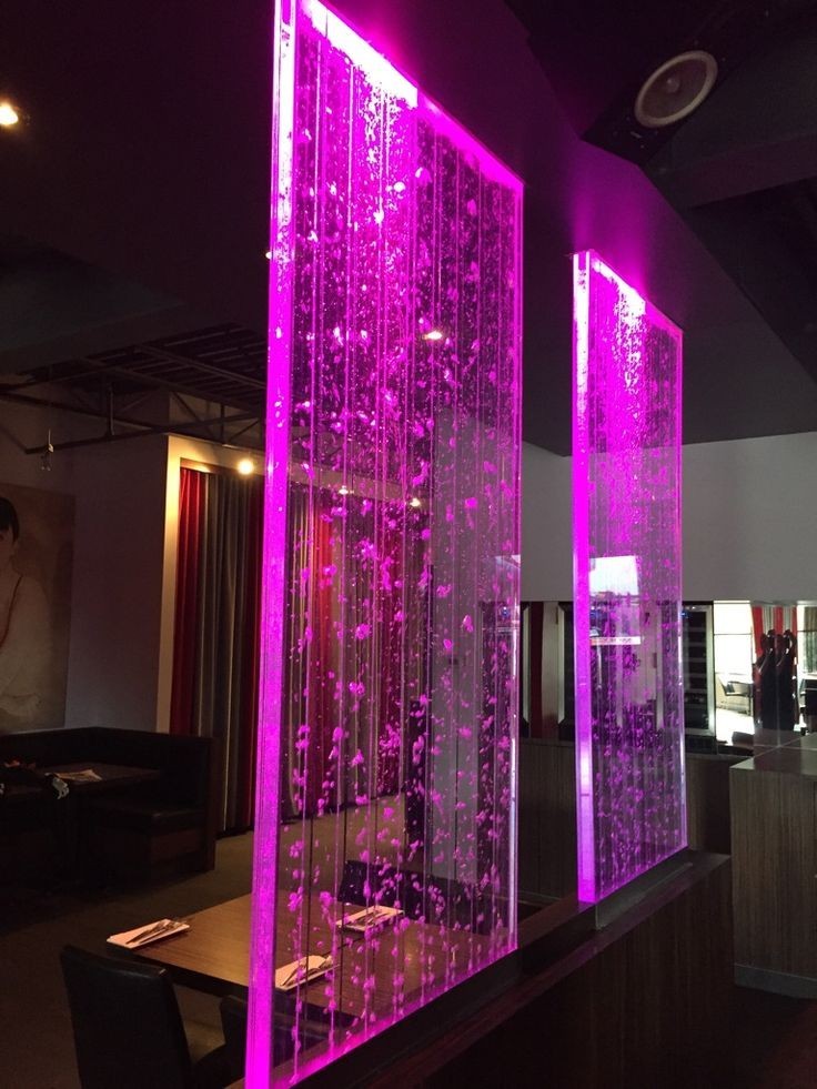 Фото производимой продукции: пузырьковые панели и колонны, интерьерные водопады