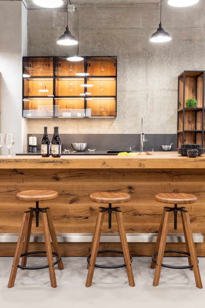 Giulia Novars, Москва ул. Мосфильмовская, д.53