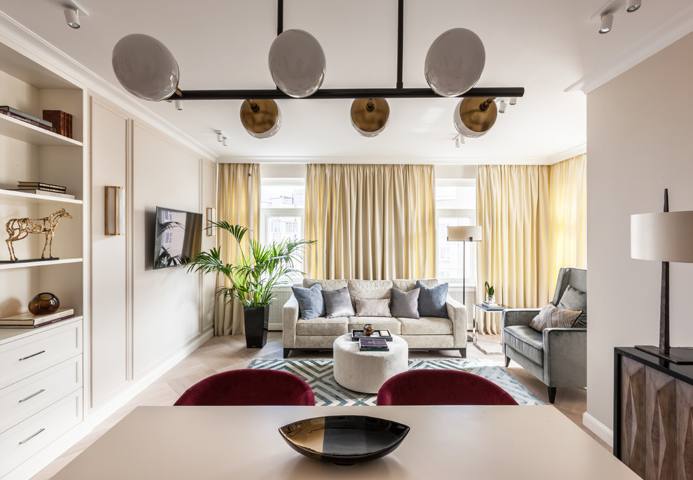 Houzz тур: Квартира с зеркальным холлом