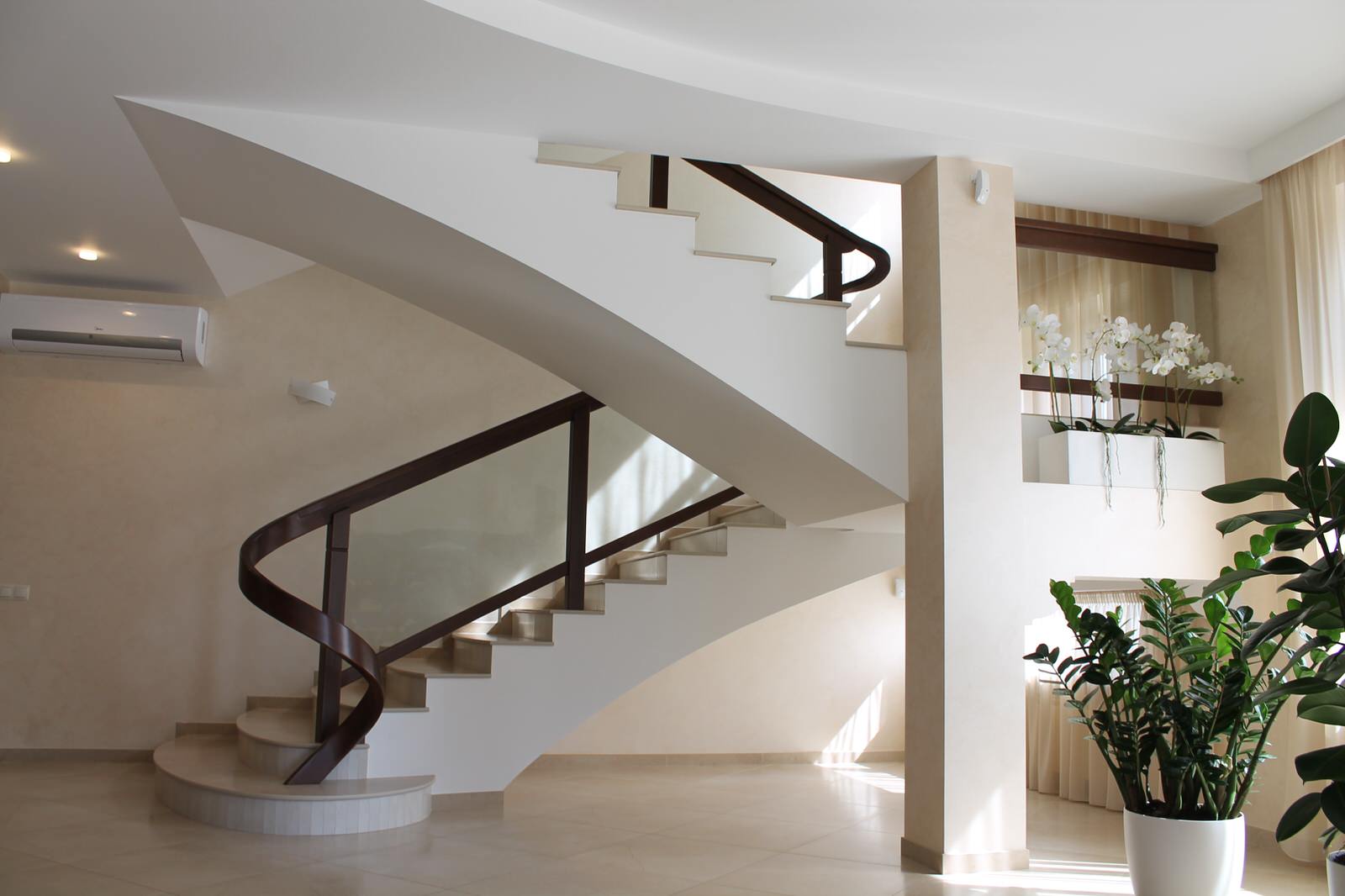 Стеклянное ограждение для строительной компании Русь