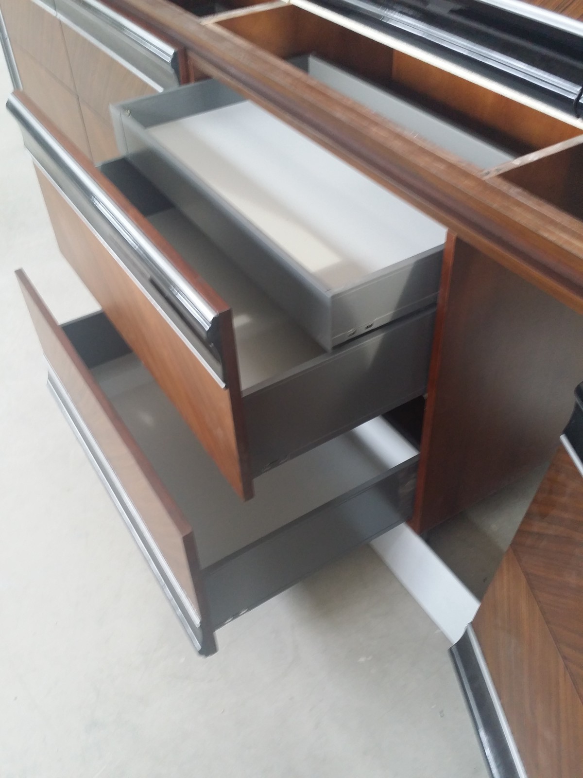 Квартира в темных тонах