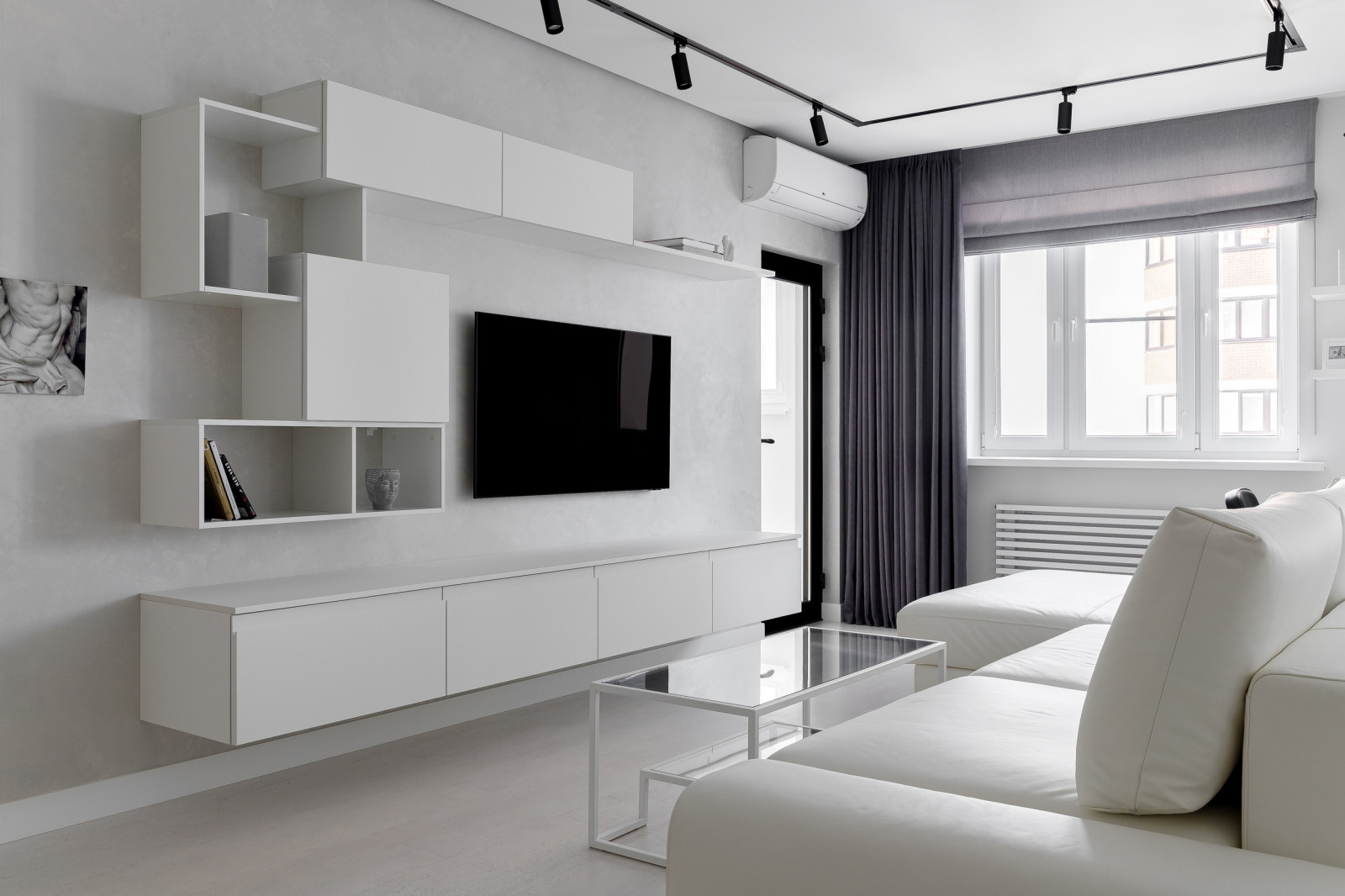 Реализация проекта трехкомнатной квартиры "ЖК на Высоте"