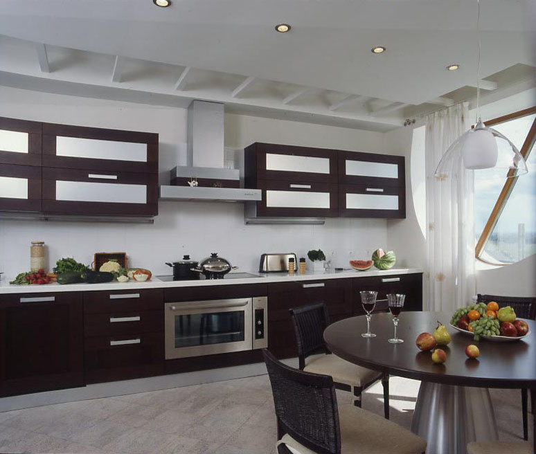 Загородный дом в ЧЕРНОЛУЧЬЕ