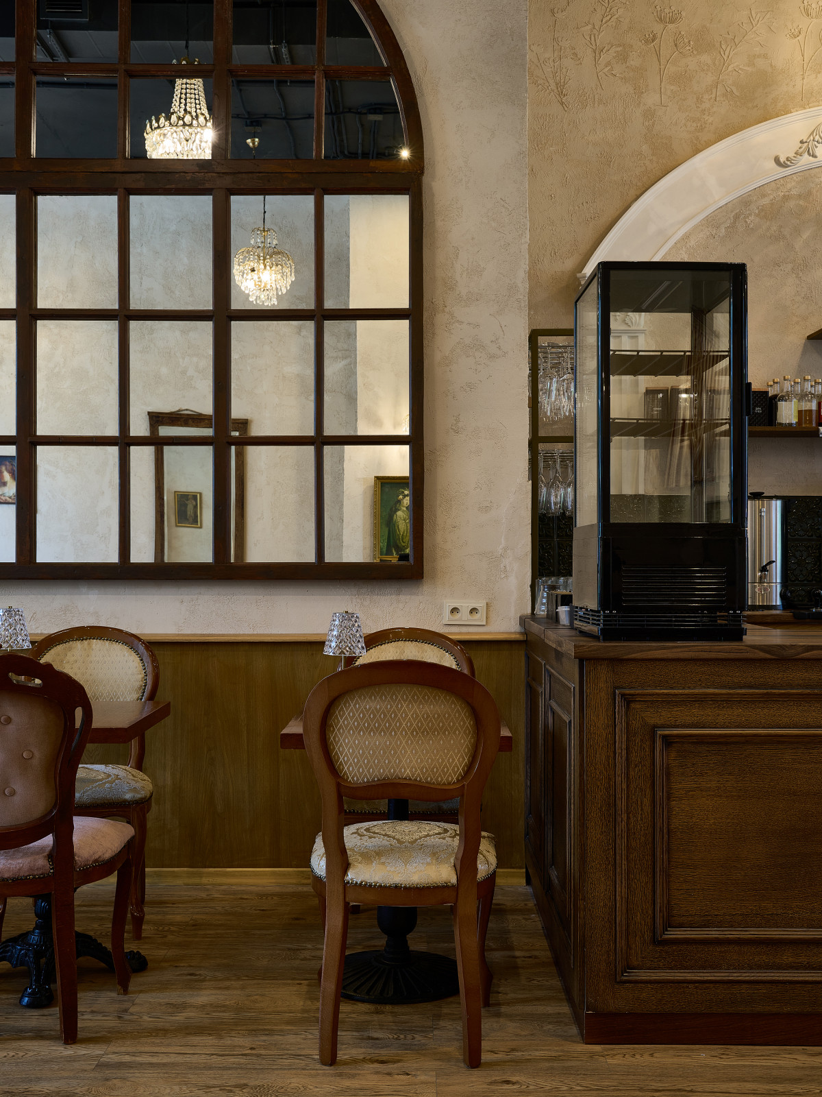 Ресторан В’Альтер в Санкт-Петербурге. Стахановцев