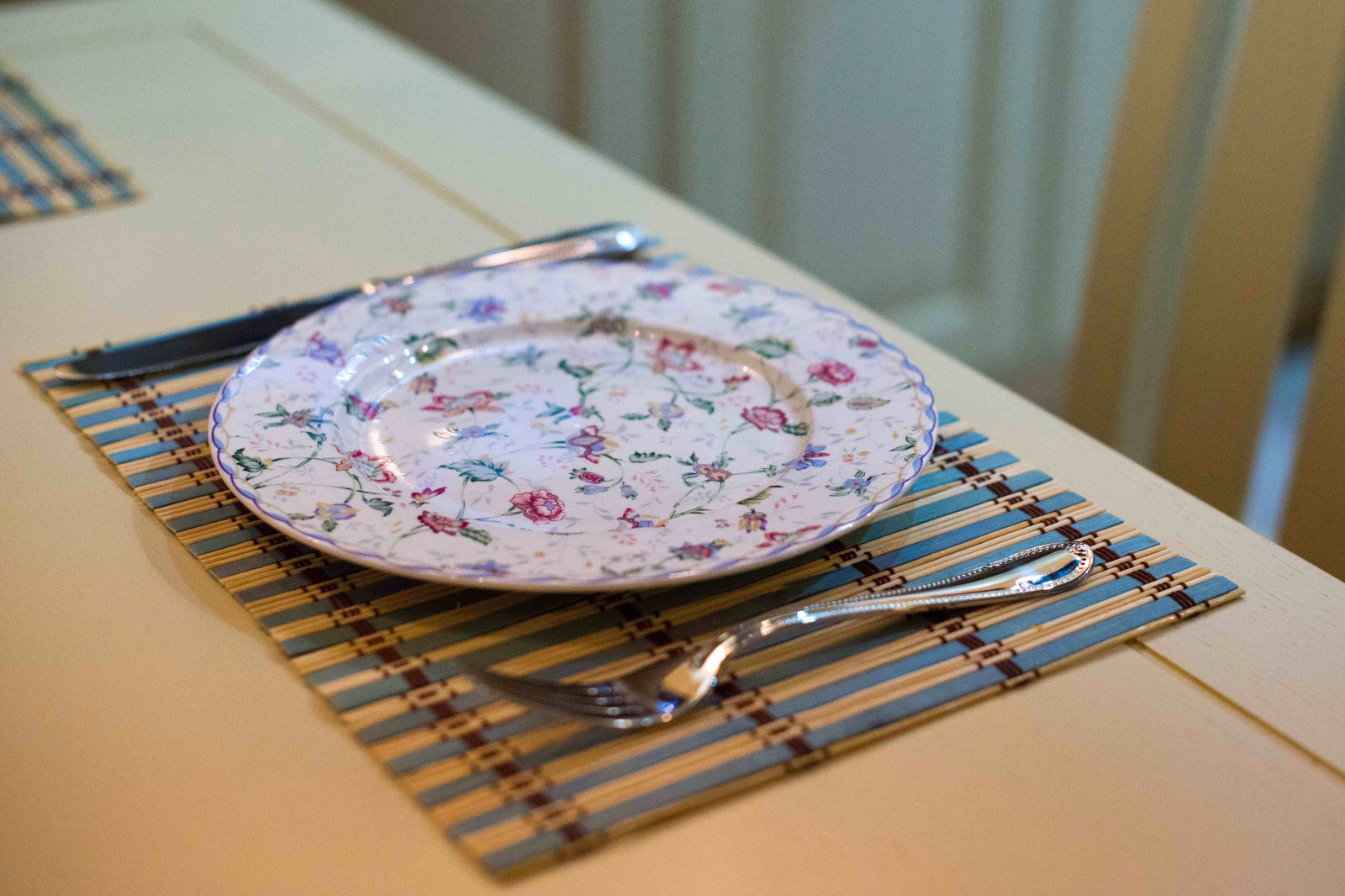 Обложка проекта: "Суета вокруг картины" (кухня в классическом стиле)