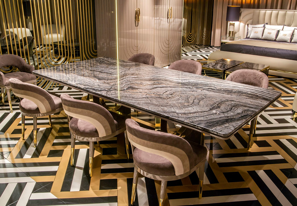 В интерьере