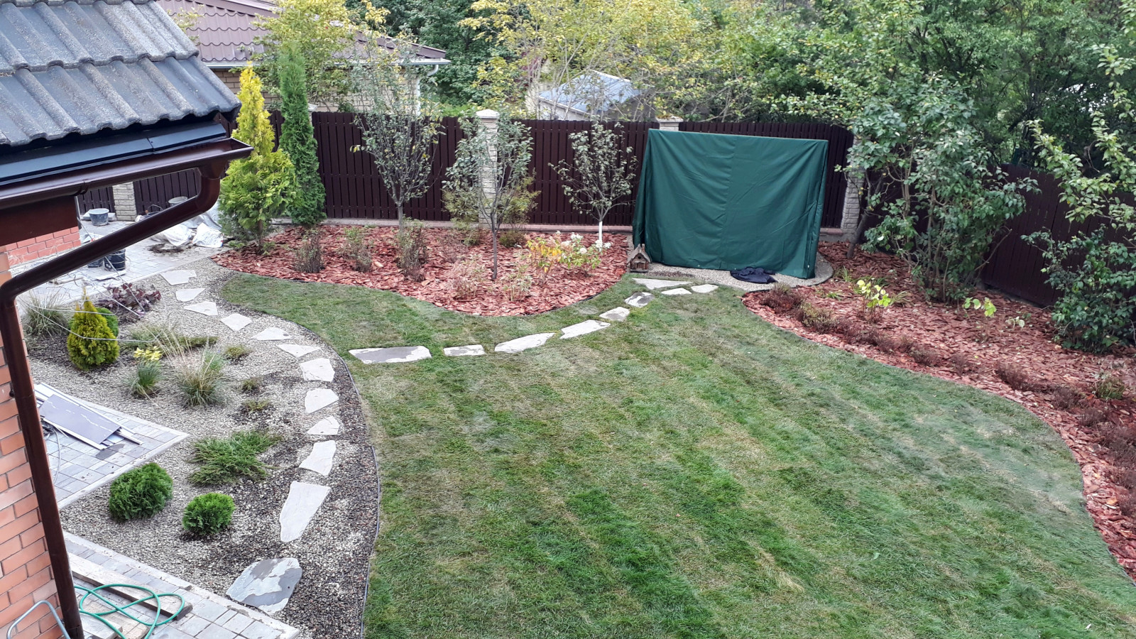 Сад при таунхаусе