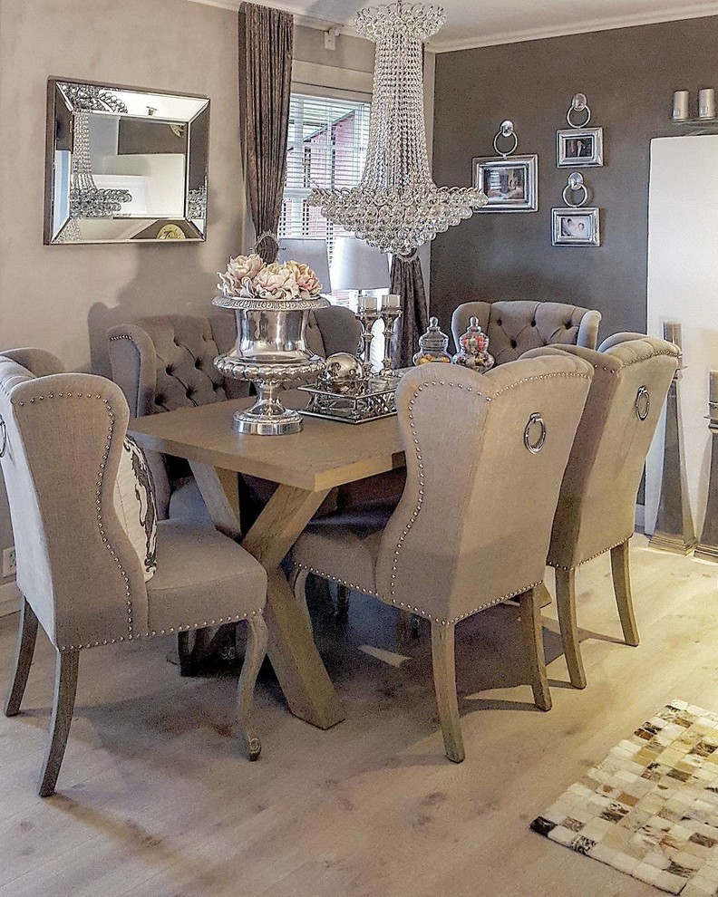 столовая в гостиной