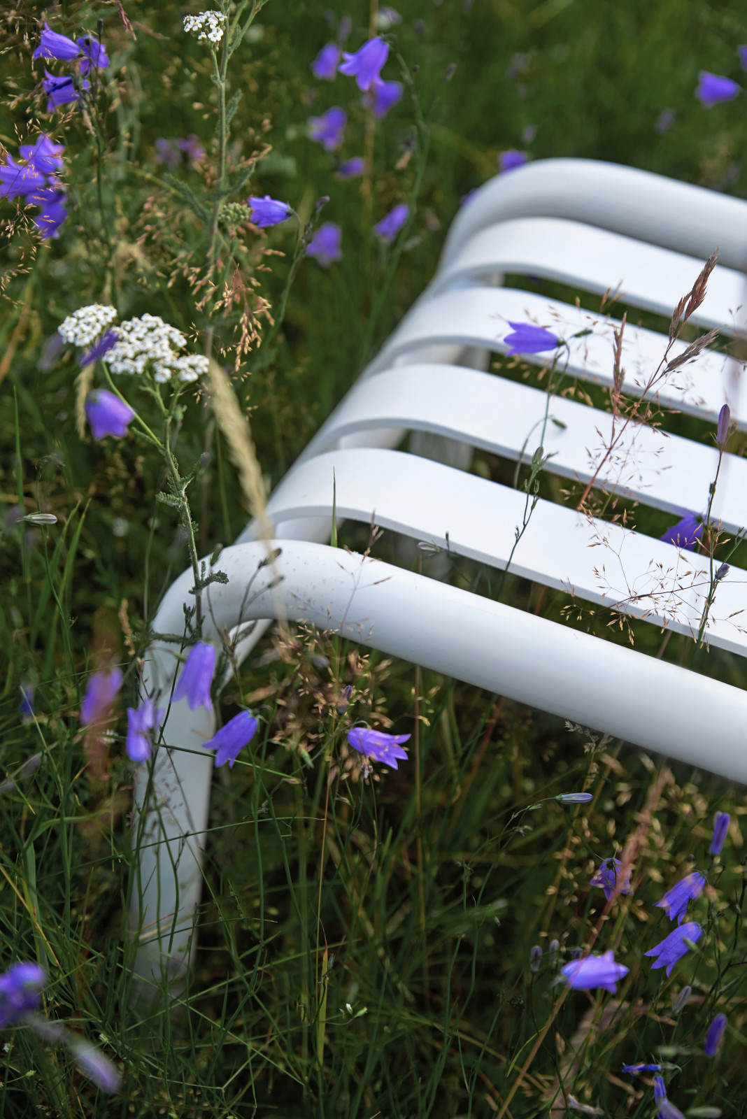 Мебель из металла